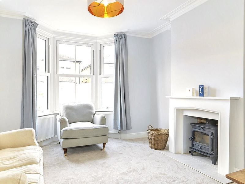 Living Room- click for photo gallery